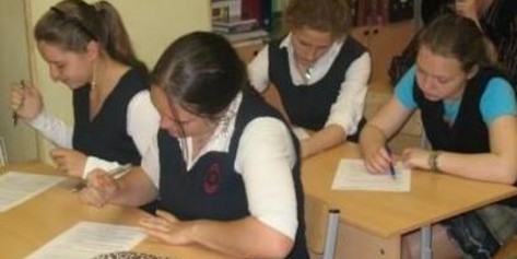 Знания школьников будут проверять ежегодно по единым КИМам